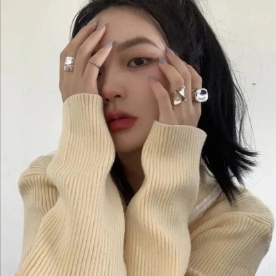 10号舱里的女人